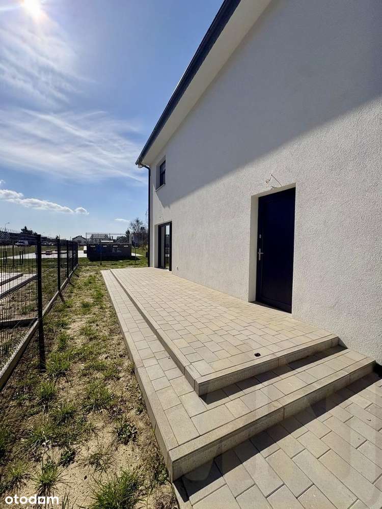 Dom wolnostojący z garażem Gronowo-4