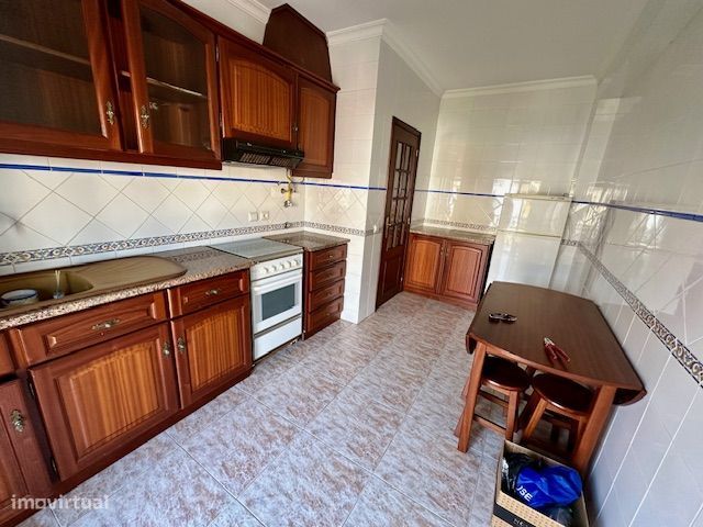 Vendo Apartamento T.3 - Com parqueamento a 70 Mts da Praia em Nazaré-11