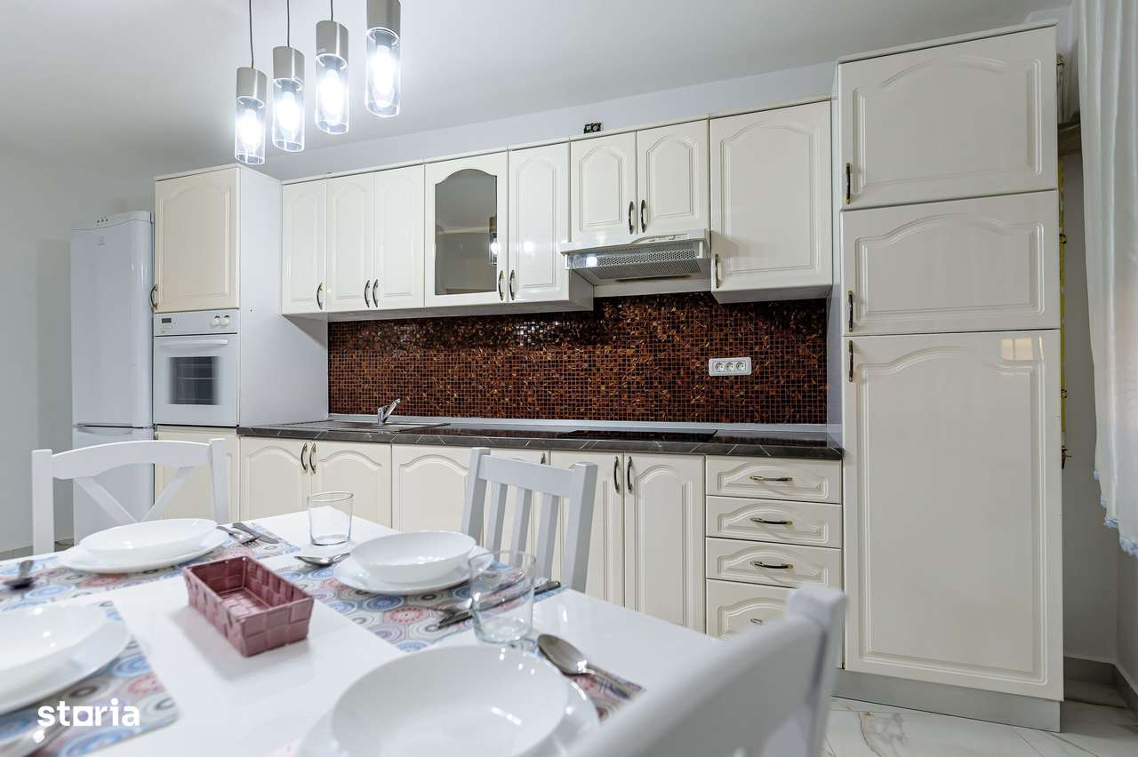 Apartament modern cu 3 camere în Piața Spitalului - Imagine principală: 2/13