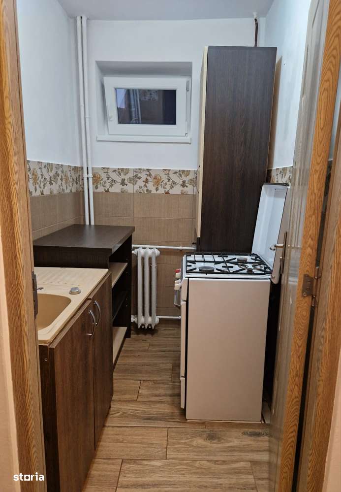 Marasesti-Apartament 2 camere decomandat,et.2 ,pret 57000Euro. - Imagine principală: 3/5