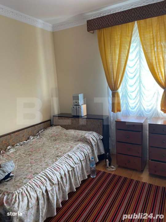 Casa si teren generos - Imagine principală: 2/18