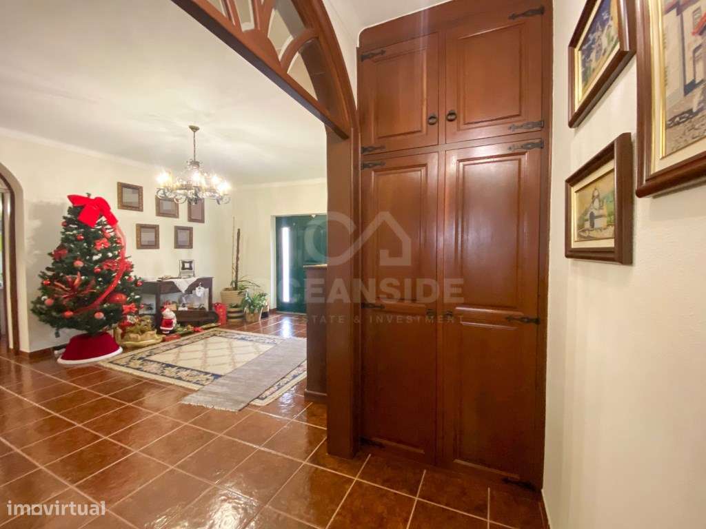 Moradia Independente Em Escalos De Baixo-13