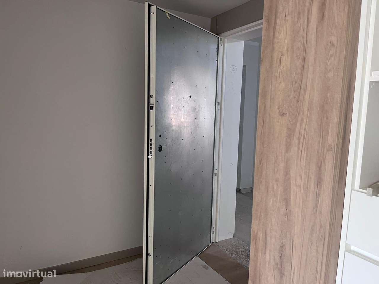 T1 Novo com varanda, garagem e eficiência energética A+-10