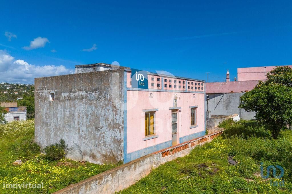 Casa tradicional T3 em Faro de 98,00 m2