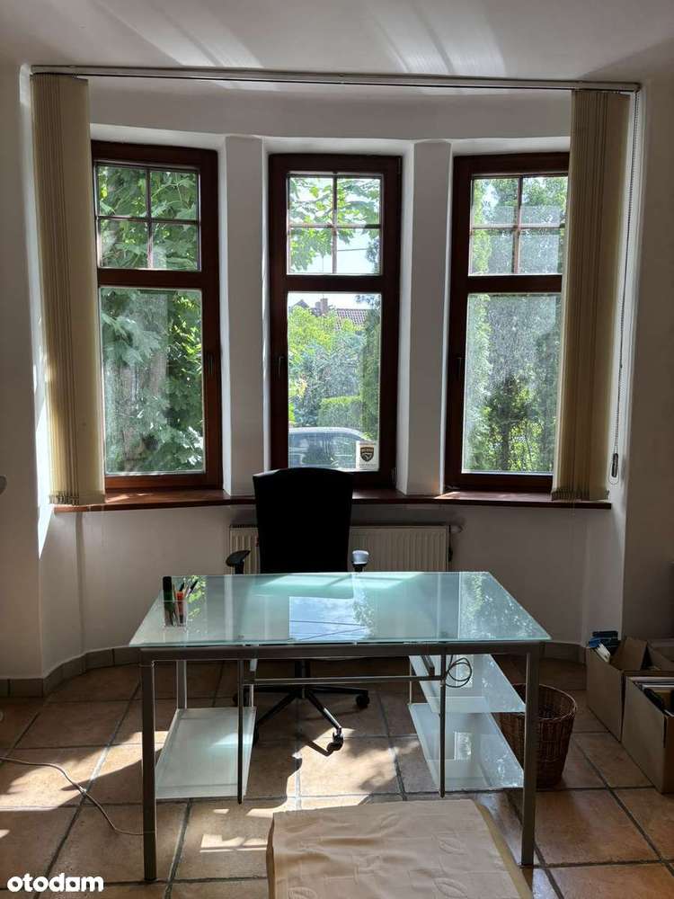 Dom z dochodowa działalnościa w  samym sercu osiedla Słonecznego-10