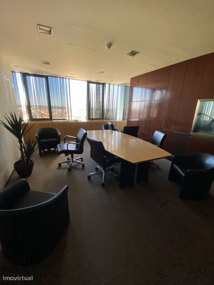 Óptimo escritório-localização prime na Torre das Amoreiras - Grande imagem: 5/17