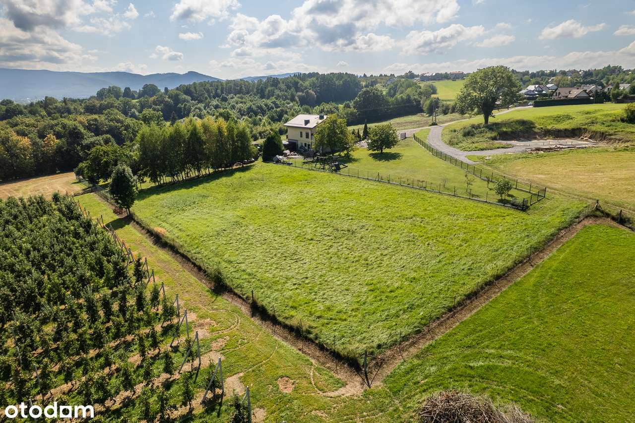 Urocza i zaciszna działka z widokiem na góry i sad-9