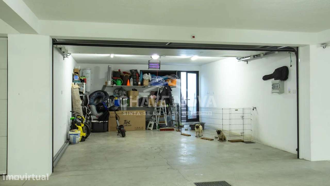 Moradia T3+1 em Canelas-Ref.MAD/02205/MH-42