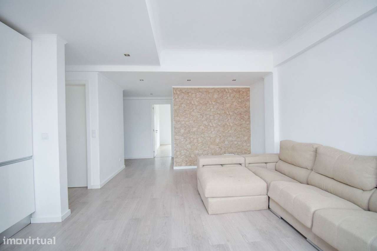 T2 RENOVADO MEM MARTINS - Grande imagem: 4/25