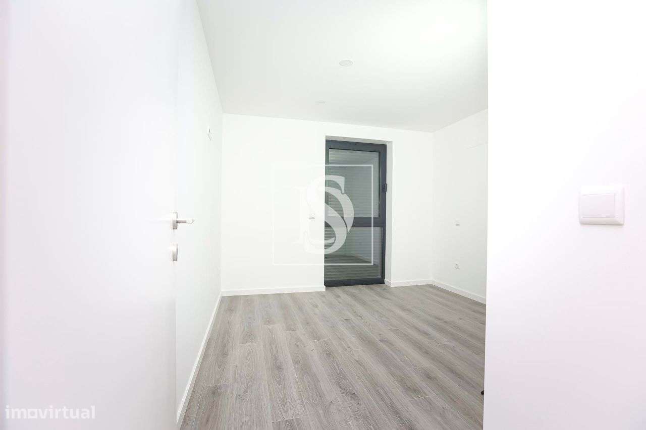 T3 c/ NOVO c/ 115 m² + Lugar de Garagem | Junto ao IPCA-33