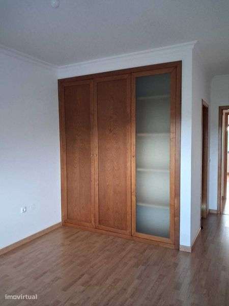 Apartamento T3 para arrendamento em Abrantes - Grande imagem: 4/12