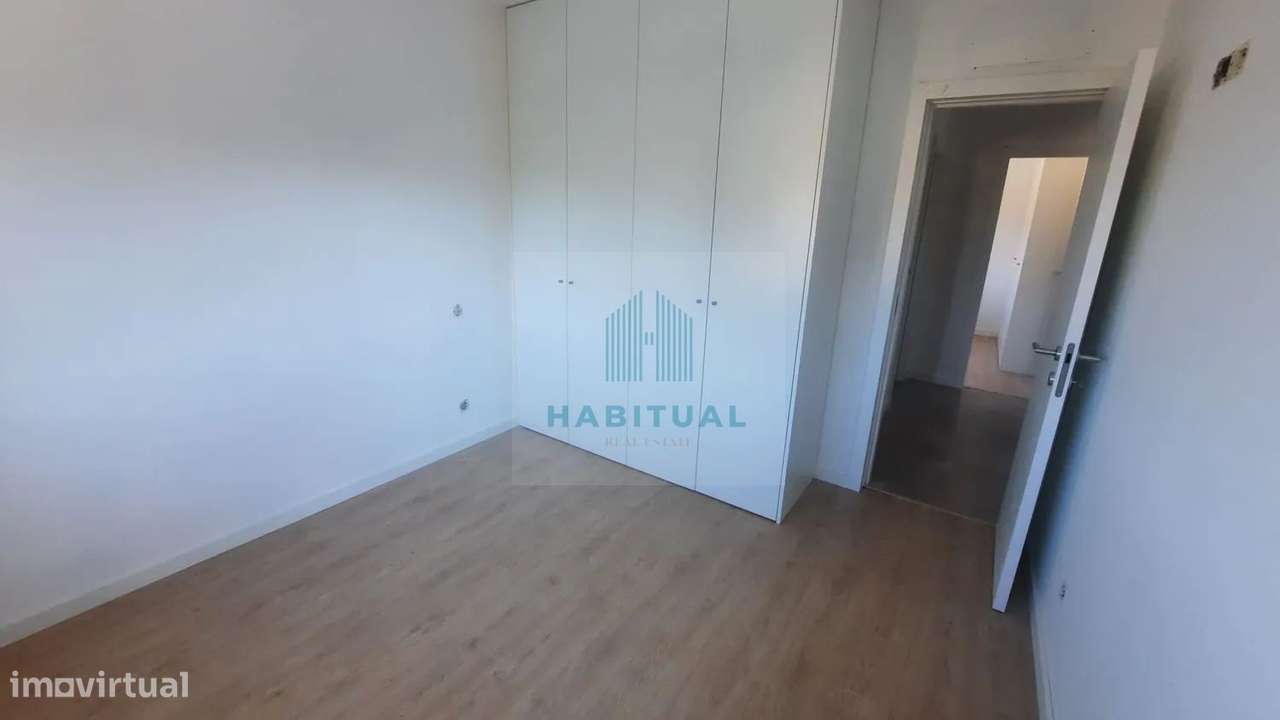 MORADIA T4  EM SUBPORTELA - Grande imagem: 5/24