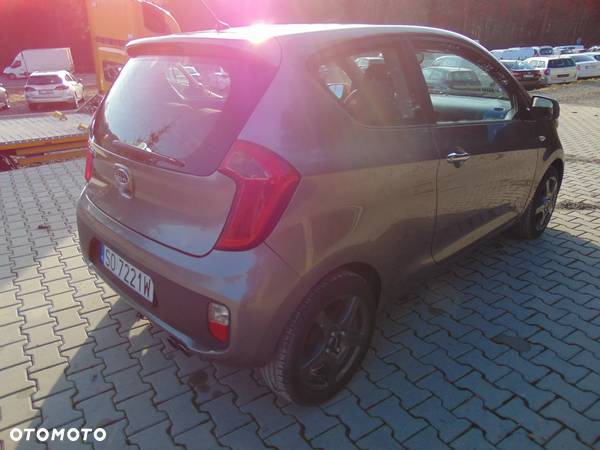 Kia Picanto 1.0 L - 12