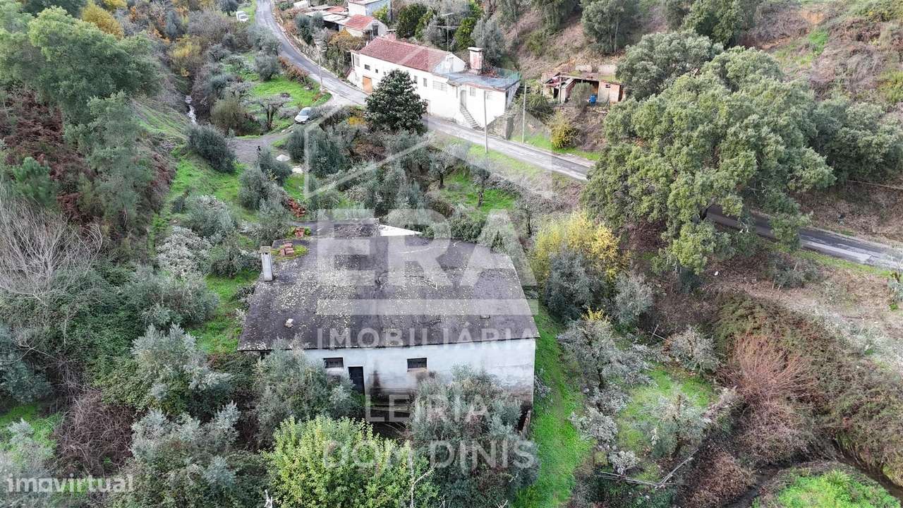 Imóvel Comercial com Acesso Fácil em Ferreira do Zêzere - Grande imagem: 2/8