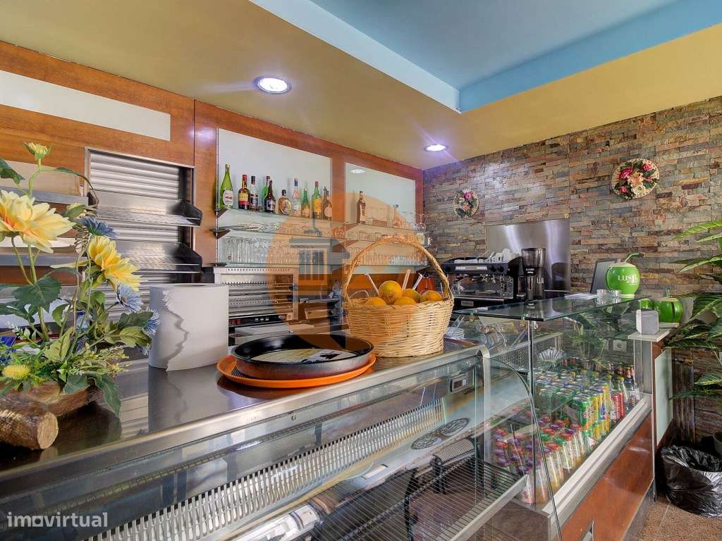 Edifício no Centro Histórico de Vila Real de Santo António - Grande imagem: 5/44