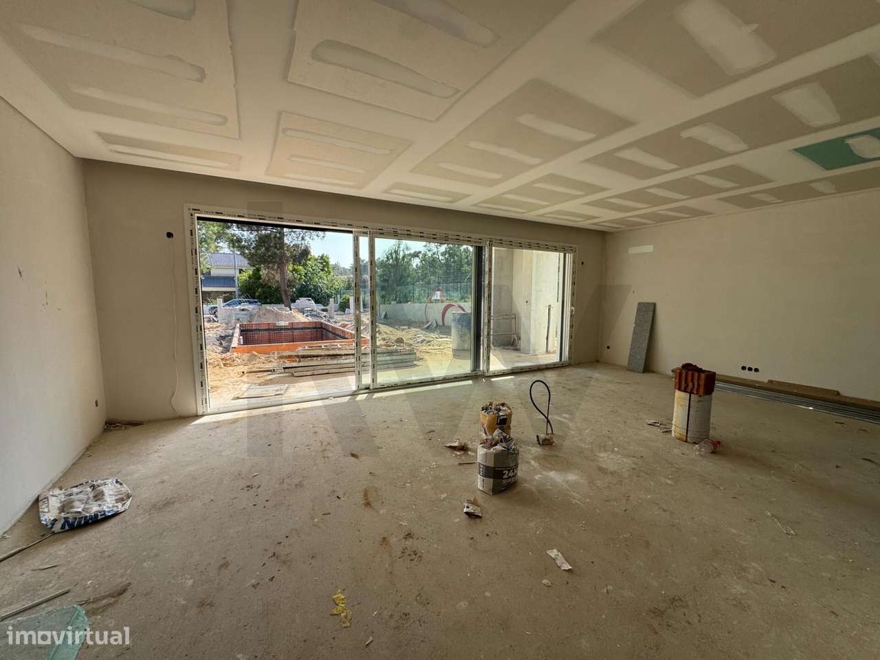Moradia T3+1 Exclusiva com Piscina Junto ao Pinhal da Aroeira-15