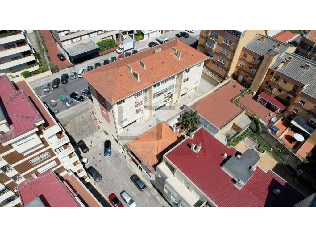 Moradia T6 com Garagem para Venda na Foz junto ao Mar, Porto - Grande imagem: 4/17
