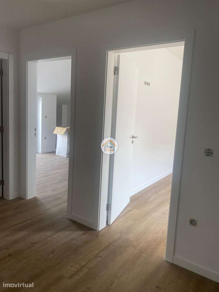 Apartamento T2 Duplex Novo com Entradas Independentes Para poder renta - Grande imagem: 5/27