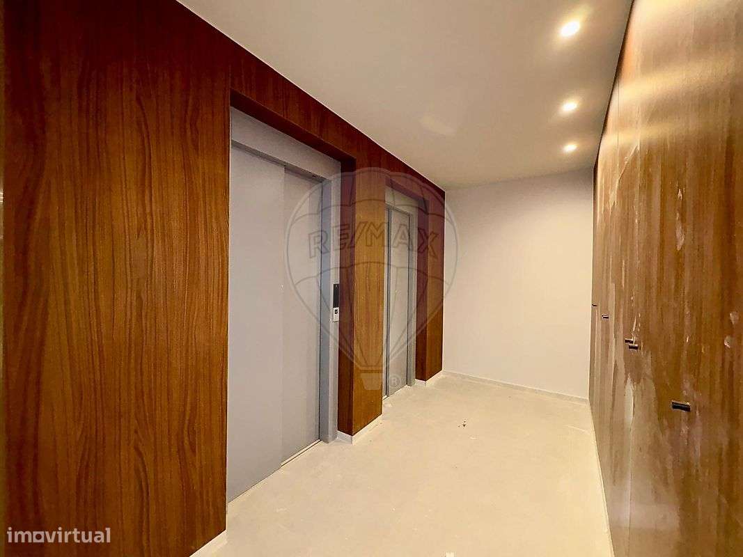 APARTAMENTO T0 NOVO JUNTO À AVENIDA DA LIBERDADE, BRAGA-5