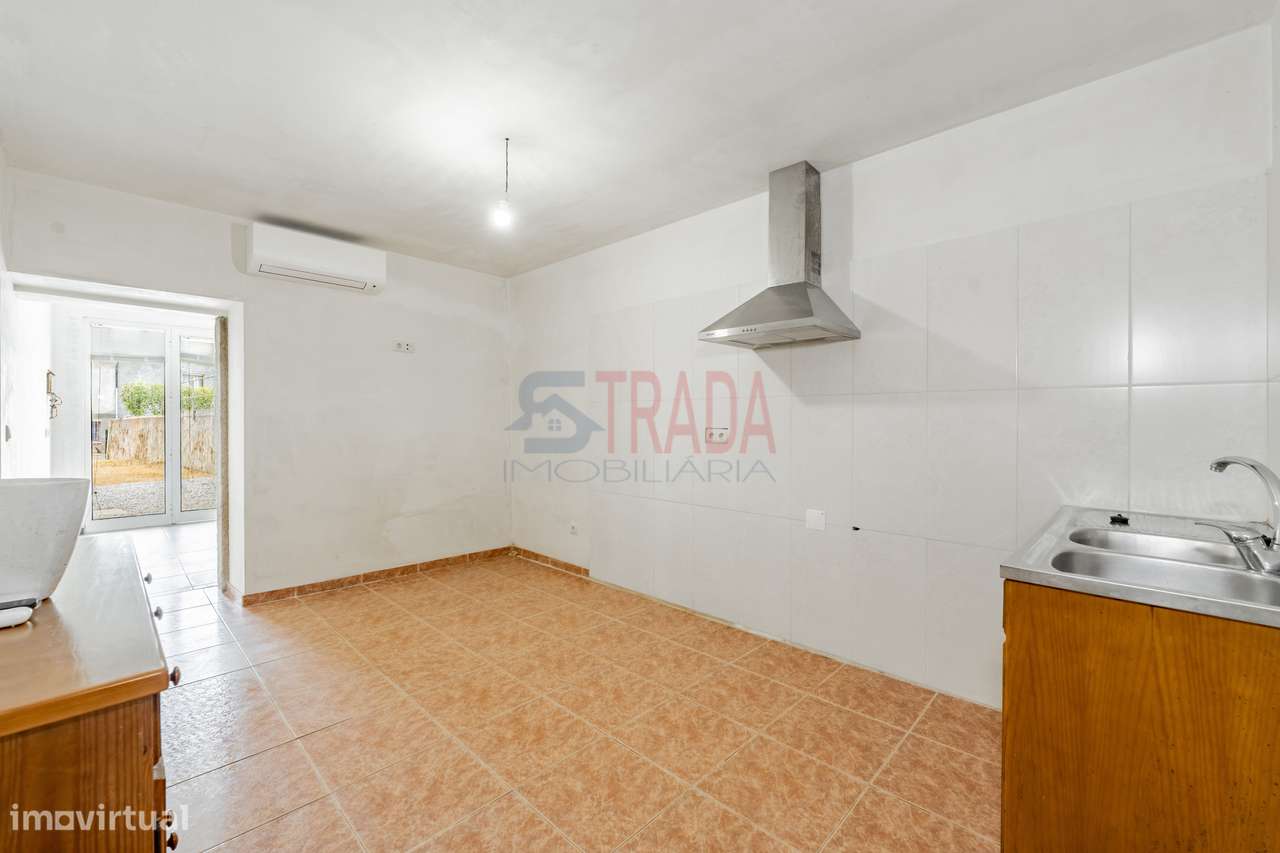 Venda moradia individual T4, localizada em Parada de Gatim - Vila V...-19