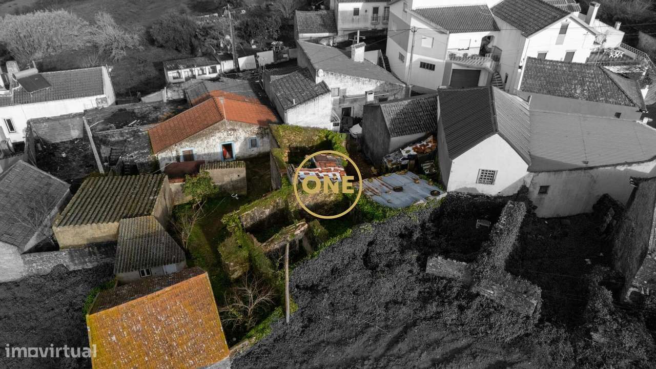 Conjunto de 3 Artigos em Val de Vez – Potencial Único a 5 min da A8-24