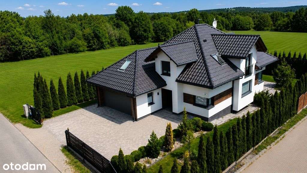 Przestronny Dom/Działka 8 arów/Spokojna okolica