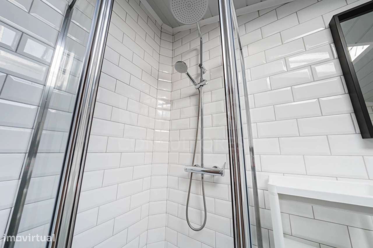 Apartamento T2 com Sótão e Varanda junto à Praia do Baleal-35