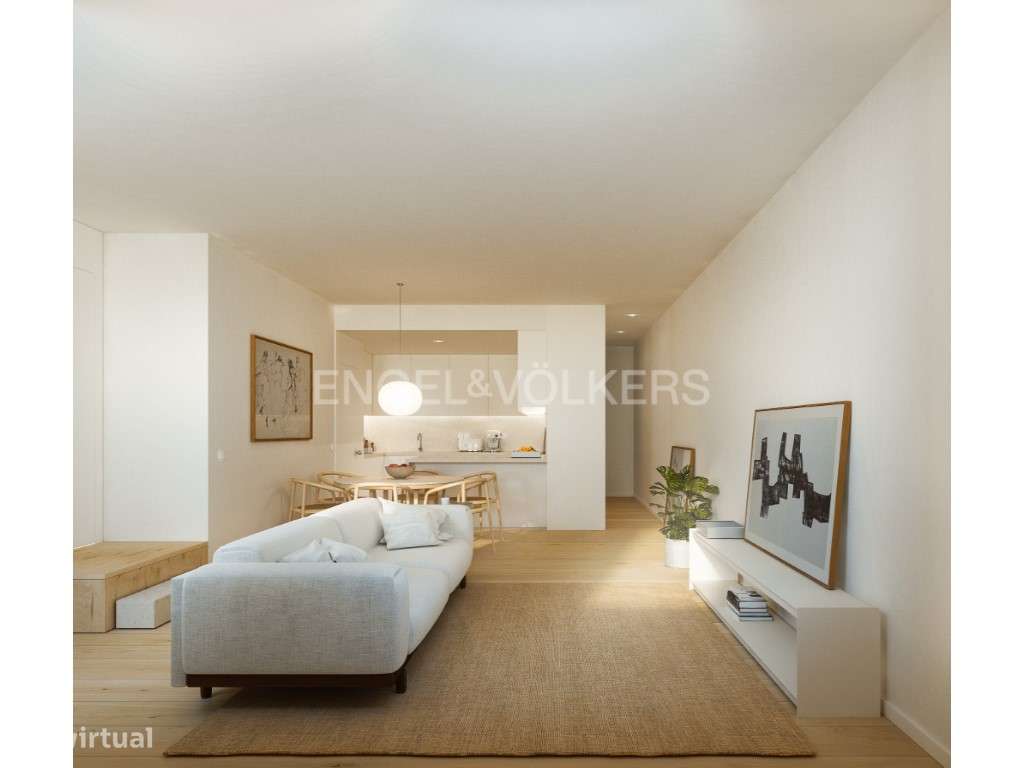 Amplo T2 com pátio privado às portas de Benfica - Grande imagem: 4/28