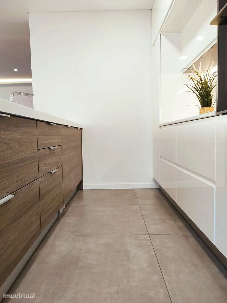 Moradia térrea T3 com Piscina-17
