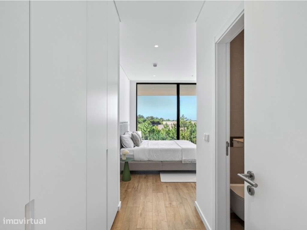 Moradia T4 com Piscina, Jardim e Vista deslumbrante sobre o Mar-36
