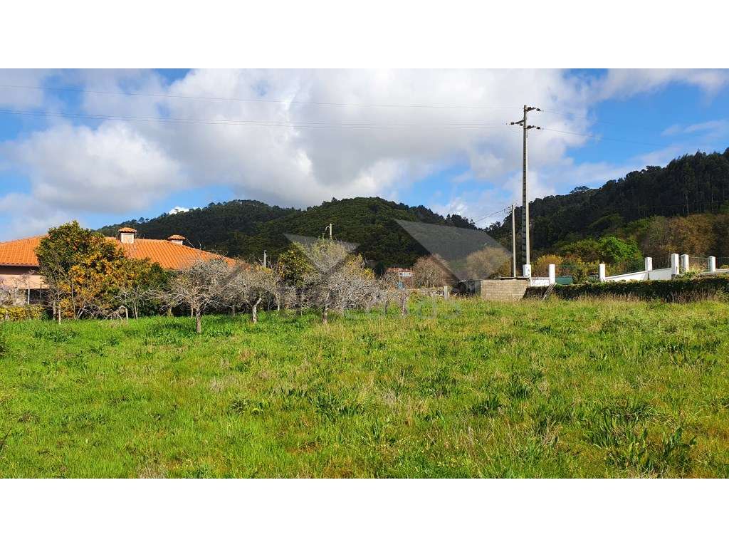 TERRENO PARA CONSTRUÇÃO AREOSA-5