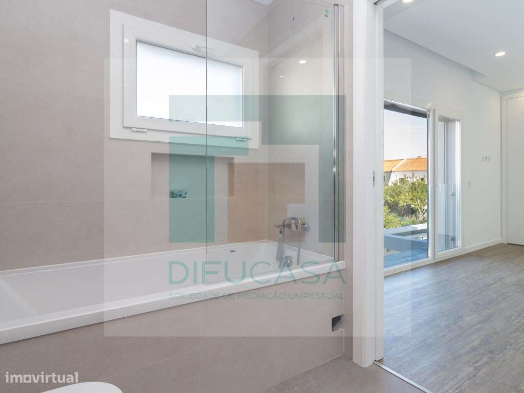 Moradia Geminada T3 + escritorio-26