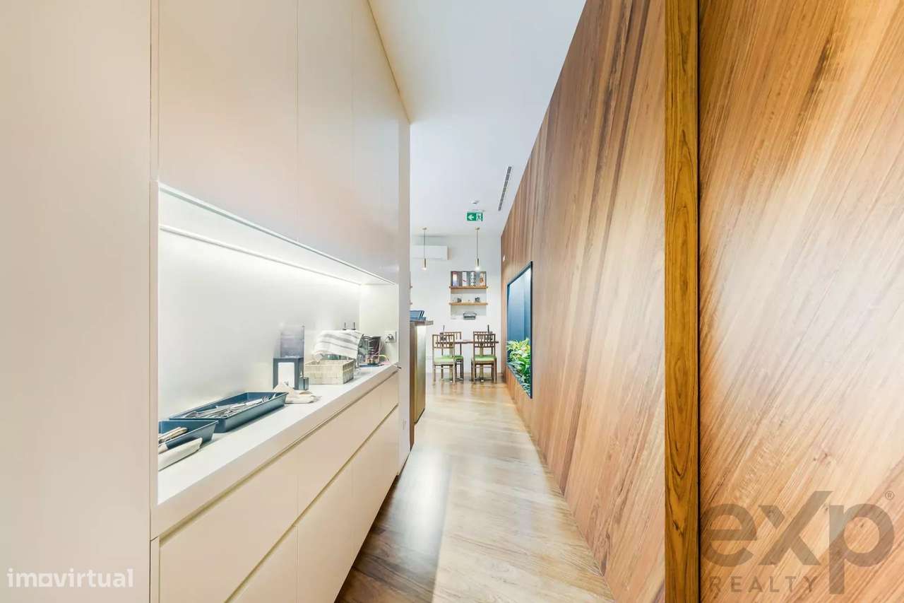 Espaço comercial no coração da Invicta Cidade do Porto! - Grande imagem: 5/23