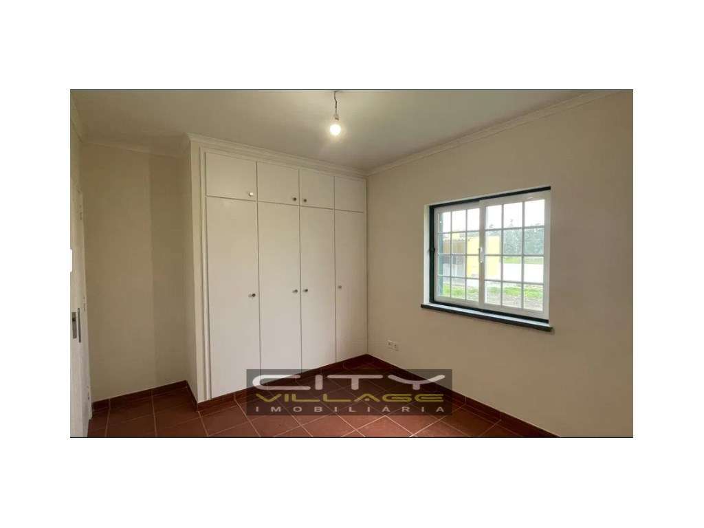 Moradia isolada T3 com piscina - Grande imagem: 3/21