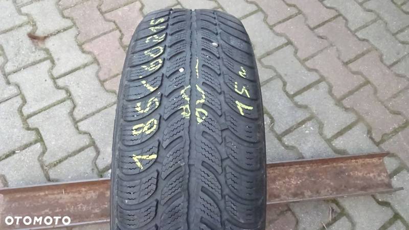 Opona zimowa 185/60R15 Dębica Frigo 2 84T - 2