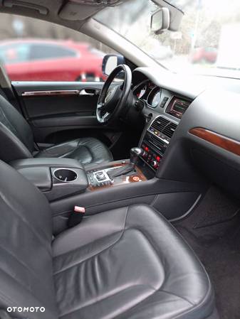 Audi Q7 3.0 TFSI Quattro Tiptronic - 9