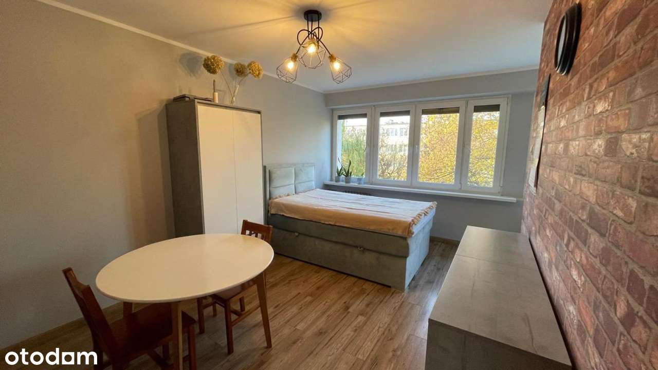 2 pokojowe, rozkładowe mieszkanie, po remoncie -ul. 11 Listopada-0