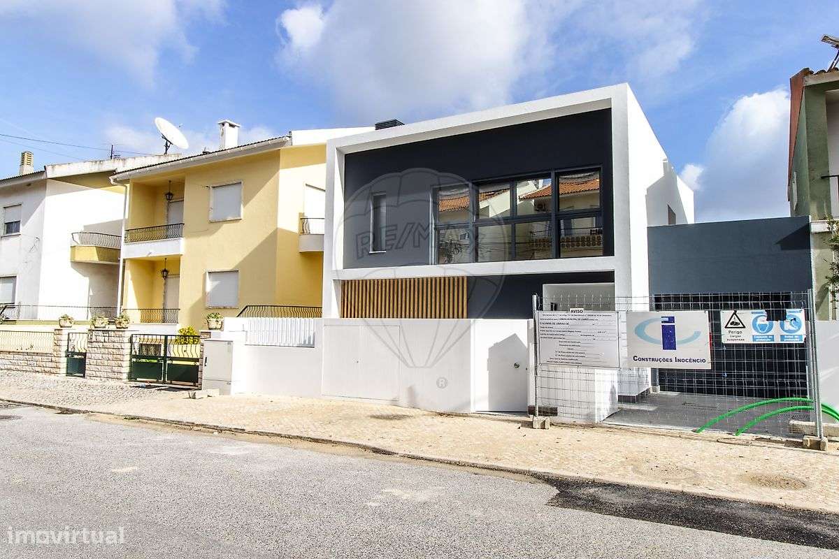 Moradia T5 para venda - Grande imagem: 2/50