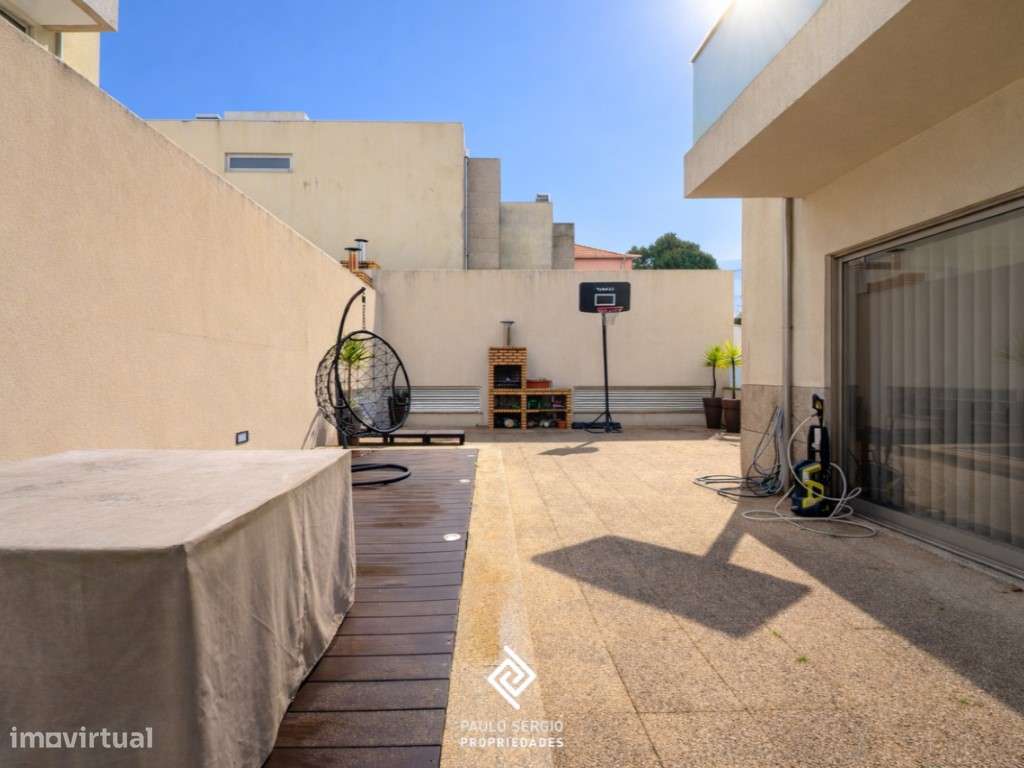 Moradia T3 em Oliveira do Douro, Vila Nova de Gaia-7