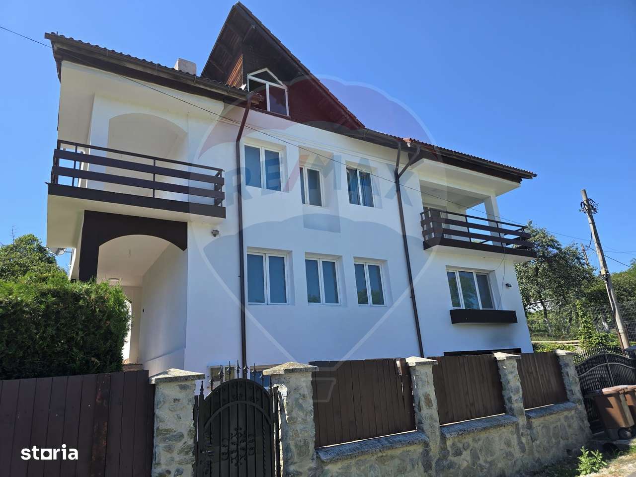 Casă / Vilă cu 4 camere de vânzare - Imagine principală: 1/20