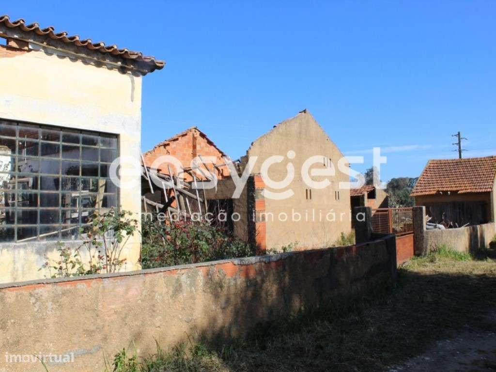 Moradia Isolada para Recuperar localizada próximo da Cidade - Grande imagem: 5/30