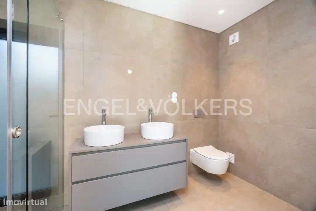 Moradia V4 Exclusiva perto do Carvoeiro-22