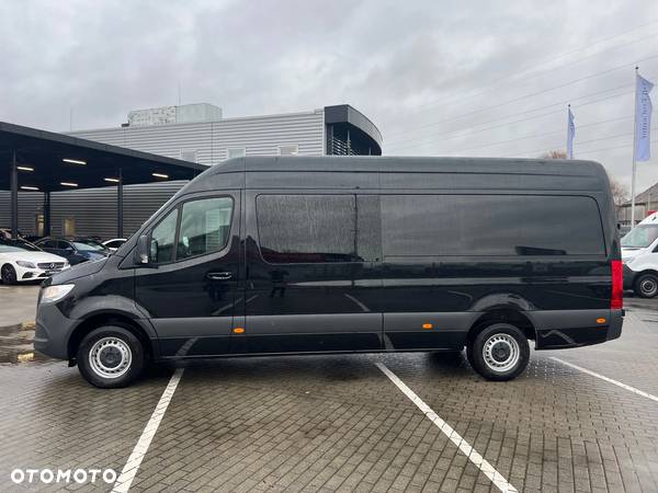 Mercedes-Benz Sprinter - 2