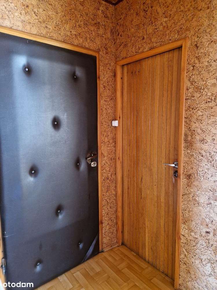 DOM W ATRAKCYJNEJ CENIE NA SPRZEDAŻ.-6