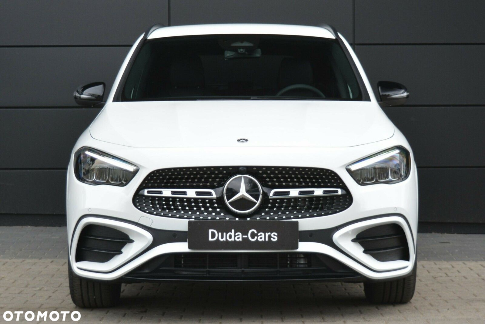 Mercedes-Benz GLA 200 AMG Line - 4