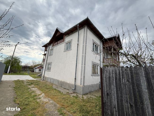 Casa P+1E Stefanesti 3km de centrul Oasului Pitesti 1080 MP teren-1