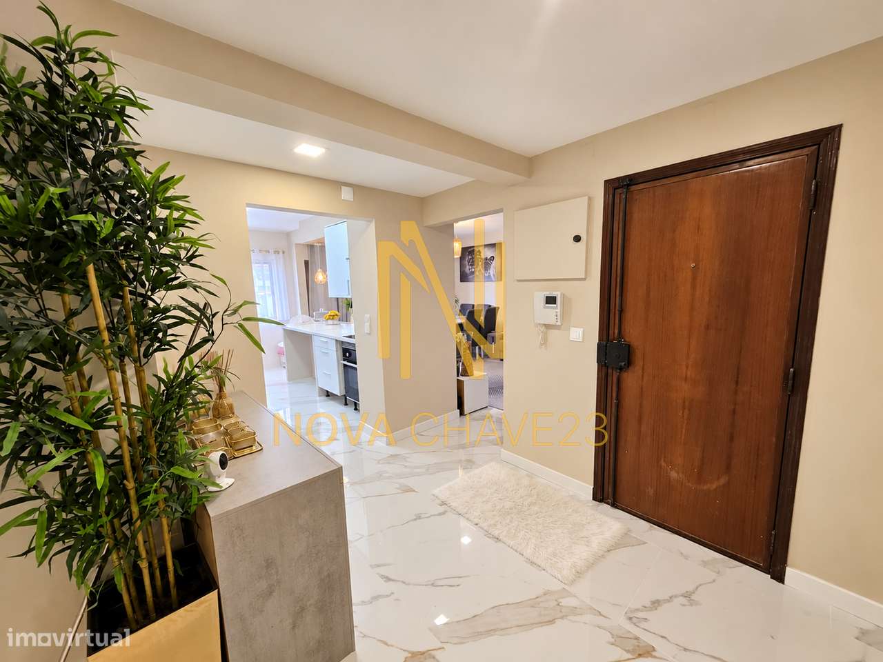 Apartamento T2 Remodelado na Rinchoa – 91 m² | 6.º Andar com Elevador-13