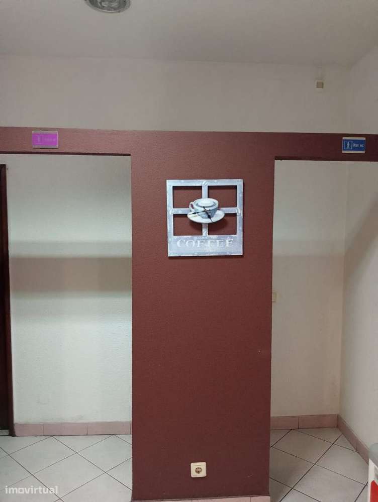 GRANDE OPORTUNIDADE ! TRESPASE DE CAFE EM GAIA-31