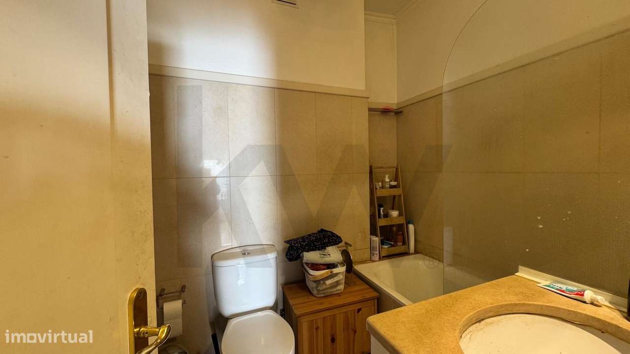 Amplo apartamento T2 com 90 m2 | Bairro Histórico de Lisboa - Grande imagem: 5/28