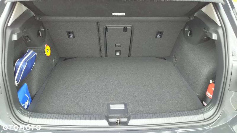 Volkswagen Golf VIII 2.0 TDI Style - 23